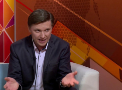 «Ответственность женщин - не раздвигать ноги»: эксперт по демографии дал совет россиянкам 