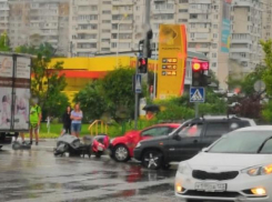 Мотоциклы приняли удары на себя и сохранили жизни своим наездникам на дорогах Новороссийска