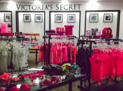 Кружевное белье отменяется: Victoria's Secret закрывается в России 