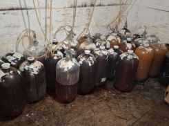 А точно ли можно пить? В Новороссийске изъяли 870 литров пенного напитка 