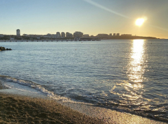 Морская вода в районе Анапы соответствует нормам: с пляжей убирают защитные сети