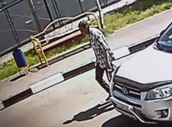 Вор украл сумку средь бела дня в центре Новороссийска