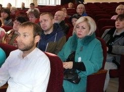 Новороссийцам снова не дали выступить на общественных слушаниях