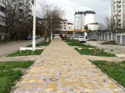В 13 микрорайоне Новороссийска реконструируют сквер