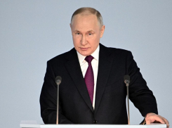 Владимир Путин: 2024-й год станет Годом семьи в России 