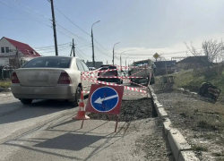 «Сделаем качественно» говорили они: дорога на улице Шоссейной в Новороссийске опять провалилась