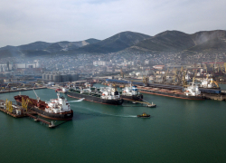 Очереди в порту Новороссийска превысили шесть суток ожидания