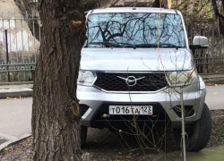 Новороссиец припарковал свою машину там, где захотел