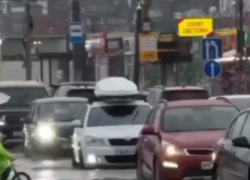 Небо плачет: в Краснодарском крае ливень затопил улицы