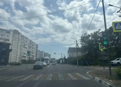 "Навалили кирпичей": коварный перекрёсток образовался на Дзержинского и Черняховского в Новороссийске