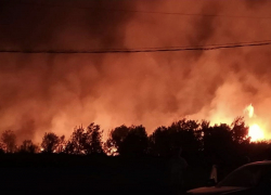 Ночью под Новороссийском вспыхнул пожар 