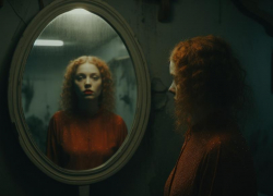 Гороскоп на 6 февраля: у Близнецов настало подходящее время для самоанализа