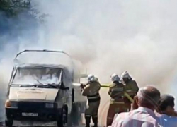 ﻿На трассе под Новороссийском загорелась Газель 