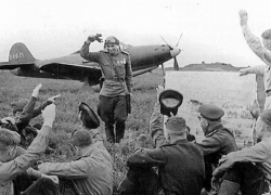 Новороссийск 75 лет назад: советская авиация перехватывает инициативу, итог боев 8:2