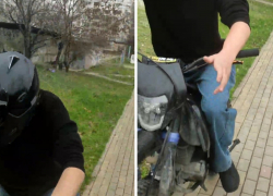 Мотоциклист из Новороссийска обиделся на замечание и въехал в прохожего на тротуаре 