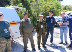 Сотрудники лесопожарного центра Новороссийска и Геленджика отработали действия на случай возникновения пожара