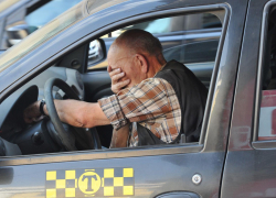 В Новороссийске жертвами мошенника стали доверчивые люди и таксисты