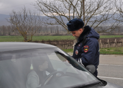 13 любителей гонять «по встречке» выявлено за одни сутки в Новороссийске