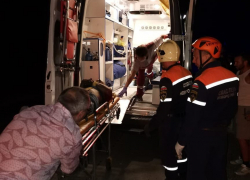 Ночной гонщик угодил в четырехметровый кювет на трассе под Новороссийском