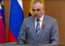Андрей Кравченко призвал включать логику при проведении ямочного ремонта