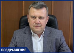 Директор Новороссийского лесничества поздравляет новороссийцев с наступающим Новым годом 