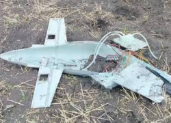 Атаки БПЛА на Краснодарский край: сирена в Новороссийска, обломки повредили и "подожгли" жилой дом у соседей