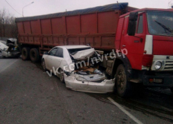 Крупное ДТП на перевале в Новороссийске практически парализовало движение