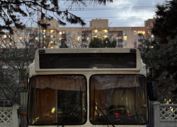 В Новороссийске появился памятник троллейбусу