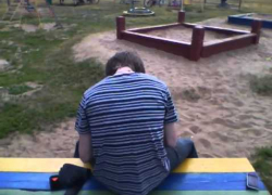 Извращенец самоудовлетворялся на детской площадке в Новороссийске