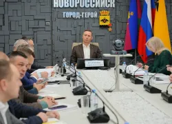  «Удалились в моменте»: глава Новороссийска выгнал чиновников с совещания из-за отсутствия света в Раевской