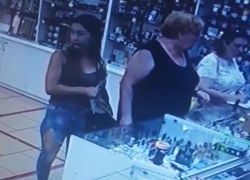 Воровка обчистила сумку женщины в одном из магазинов Новороссийска 