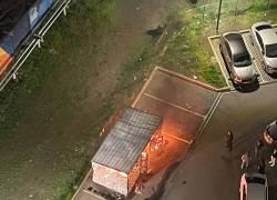 ЖК горит, а пожарные не могут проехать: новороссиец о пожарной НЕбезопасности дома