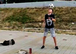 В России есть футбол! Юный новороссиец доказал