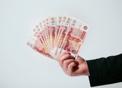 Новороссиец продавал старые покрышки под видом новых
