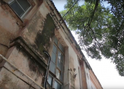 Жители пожаловались «Блокноту» на свой дом – теперь его сносят