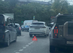 Внимание, водители: в Новороссийске на Кутузовском кольце затруднено движение