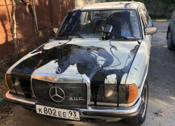 Черная-черная месть настигла белый-белый  «Мерседес» в Новороссийске