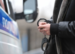 Жительницу Новороссийска задержали при получении посылки с наркотиками