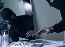 Оружие времен ВОВ: новороссиец "прихватизировал" эксклюзив из дома знакомого