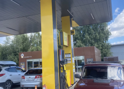Бензин пониженного класса разрешили продавать в России до 2027 года