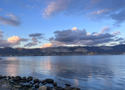 Погода в Новороссийске: ранним утром дождь, а днём ветер до 10 метров секунду