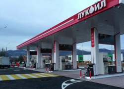 Цены на бензин в Новороссийске живут своей жизнью