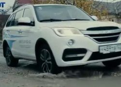 Ольга Шевцова испытала автомобиль Lifan X60 на дорогах Новороссийска