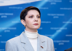 Новороссийских женщин призвали рожать сразу после школы