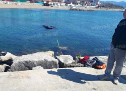 Открыли сезон: на пляже Новороссийска утонул джип