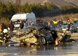 От БМВ почти ничего не осталось: новороссийцы обсуждают жуткую аварию под Геленджиком