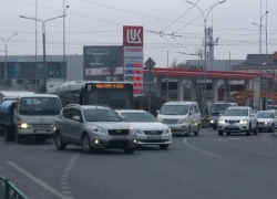 В Новороссийске столкнулись муниципальный автобус и легковой автомобиль