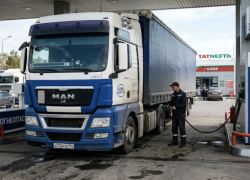 Топливный кризис ударил по грузоперевозкам: цены взлетели на 29%  