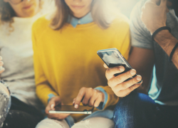 Зависимость от гаджетов и чем отличаются Новороссийк в этой истории