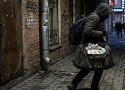 Обещал помочь, но обманул: в Новороссийске будут судить мошенника